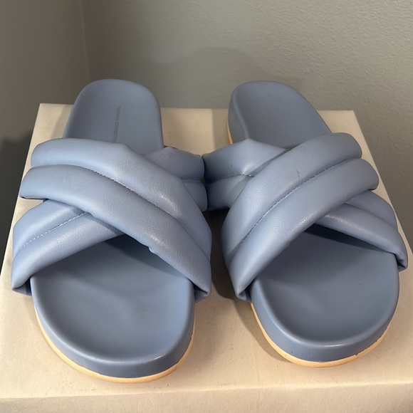 New French Connection Hayden Criss-Cross Flip Flop Slide Sandals - Picture 10 of 13